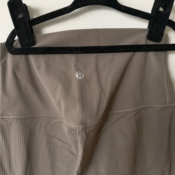 lululemon ribbed Align 25” Taupe Leggings - Nomad - Picture 3 of 5